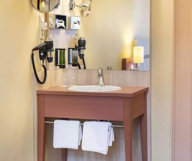 اتاق اکونومی, Achat Sternhotel Bonn