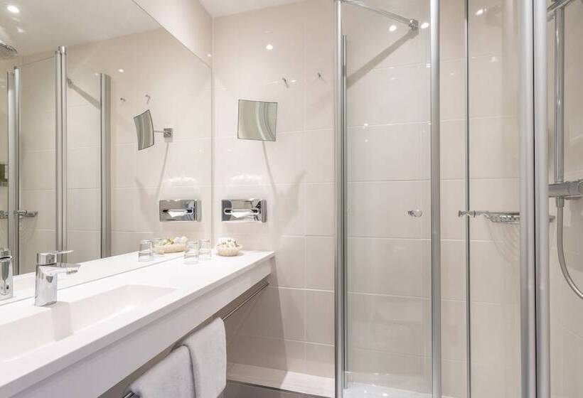 高级大房间, Yachtclub