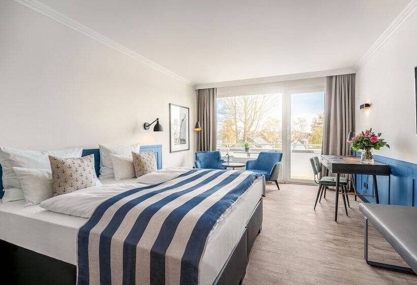 高级大房间, Yachtclub