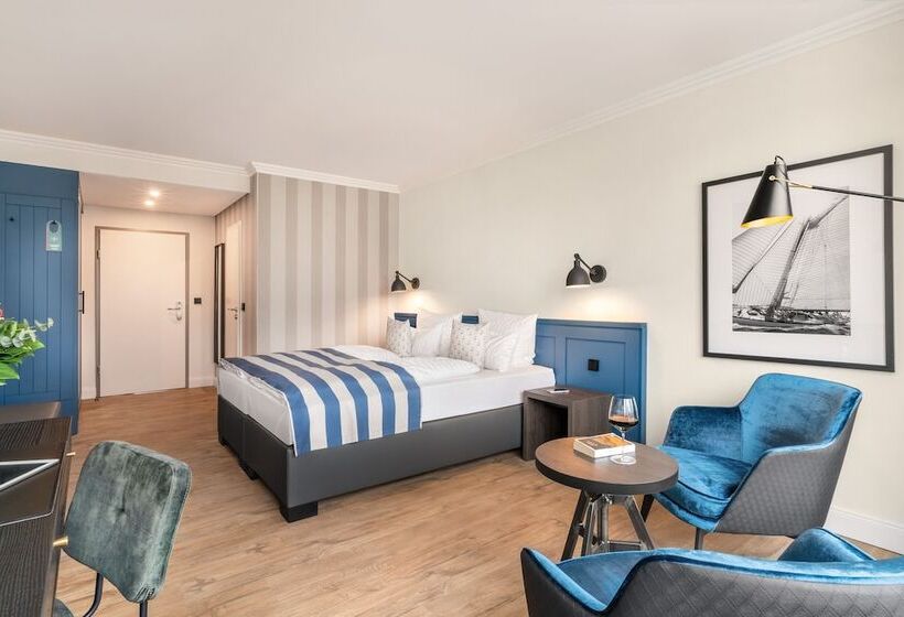 标准间, Yachtclub