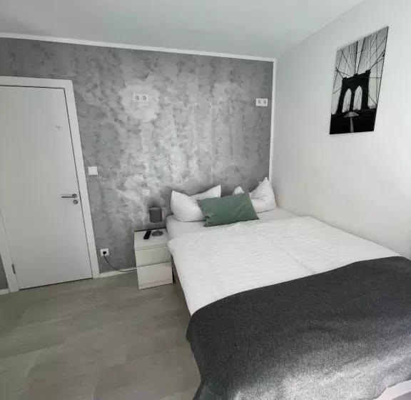 اتاق استاندارد یک نفره, Liberty Hotel Cologne