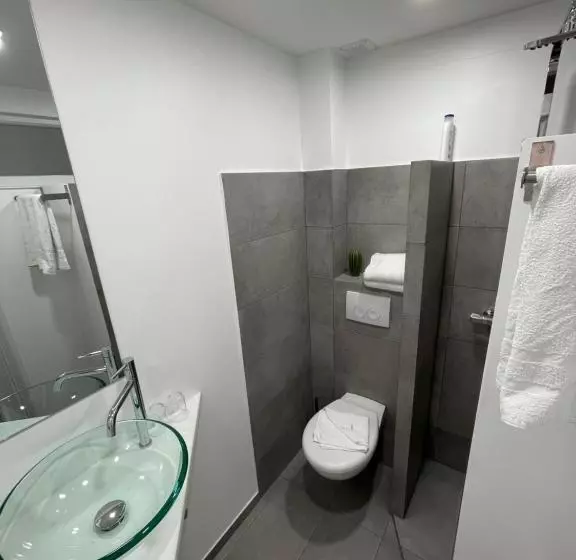 اتاق استاندارد, Liberty Hotel Cologne