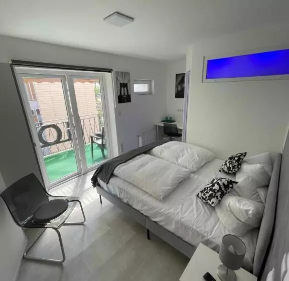 اتاق استاندارد, Liberty Hotel Cologne