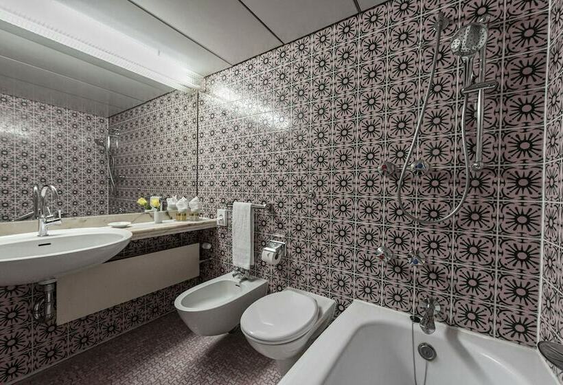 غرفة كلاسيكية, Maritim Strandhotel Travemünde