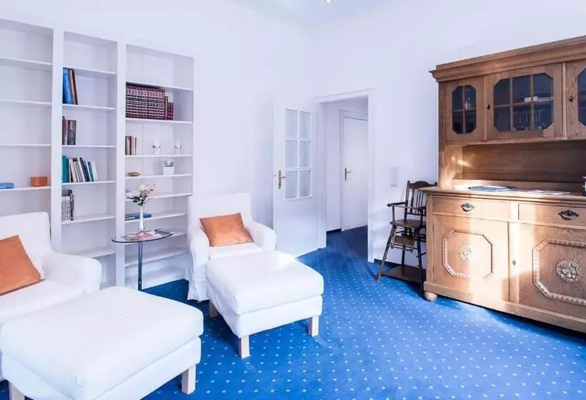 ファミリールーム, Posthotel Monegro