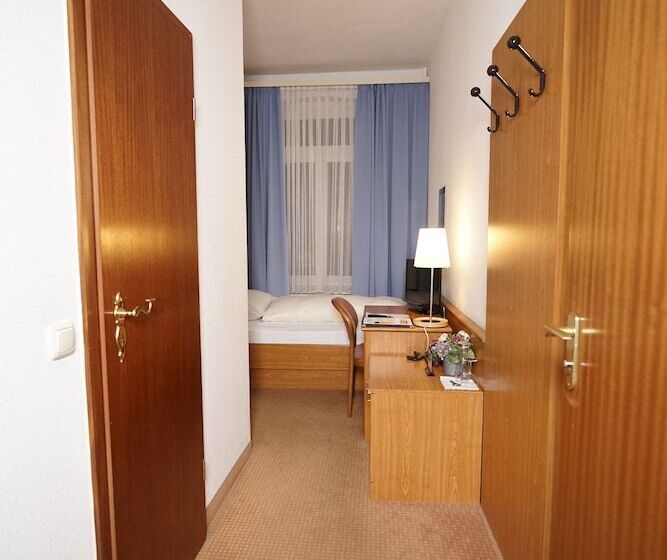 اتاق استاندارد یک نفره, Rabes Hotel Kiel Am Hauptbahnhof