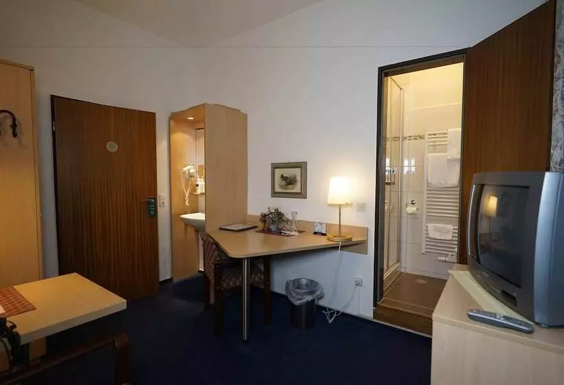 اتاق استاندارد سه نفره, Rabes Hotel Kiel Am Hauptbahnhof