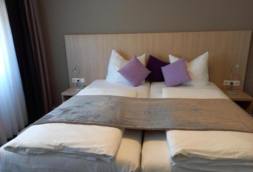 컴포트 룸, Eisberg Hotel Schwanen