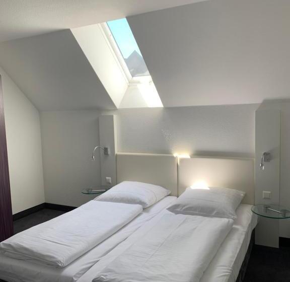 클래식 4인 룸, Eisberg Hotel Schwanen