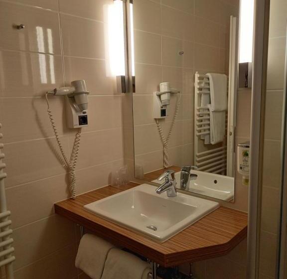 패밀리 룸, Eisberg Hotel Schwanen