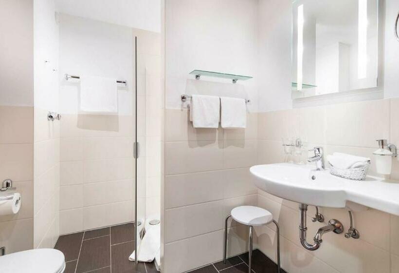 单人基本间, Am Kurpark