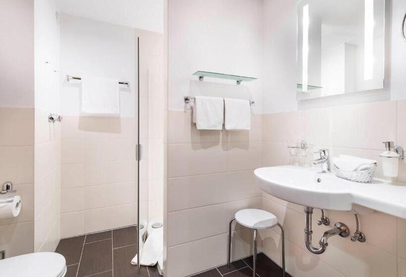 标准间, Am Kurpark