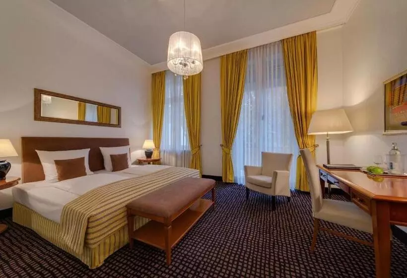 اتاق سوپریور, Am Sophienpark