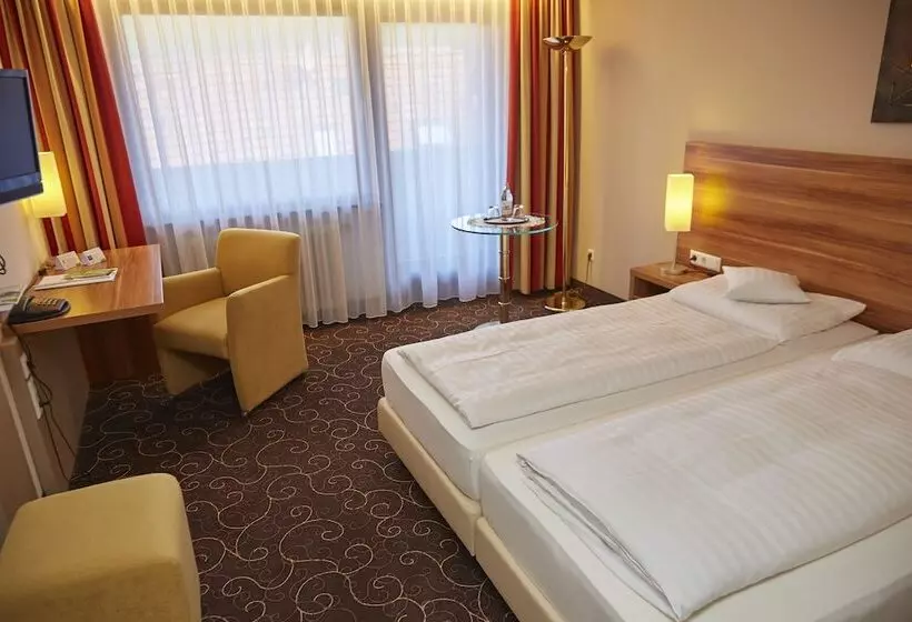 コンフォートルーム, Flair Hotel Weinstube Lochner