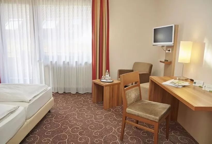 コンフォートルーム, Flair Hotel Weinstube Lochner