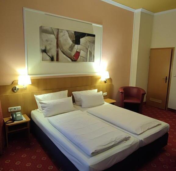 غرفة قياسية, Königshof