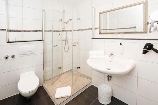 غرفة قياسية, Königshof