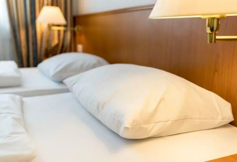 Comfort Driepersoonskamer, Liebig