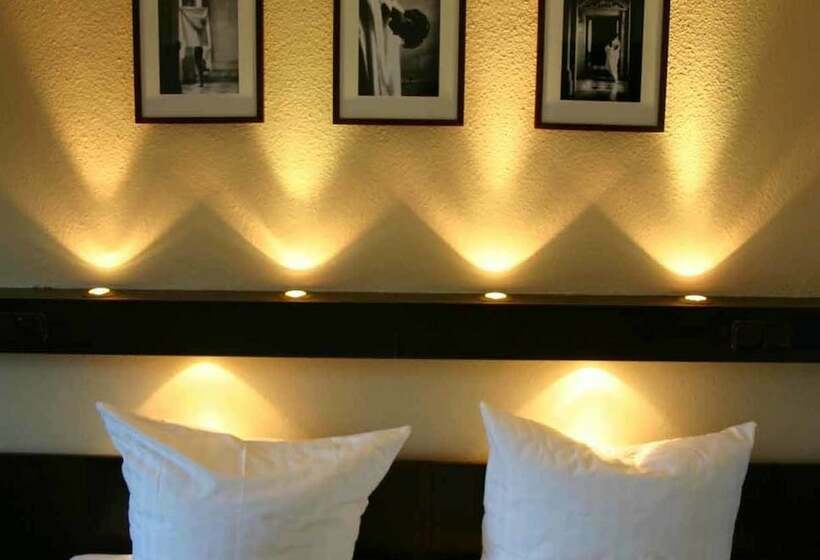 Номер Стандарт, Lindenhof