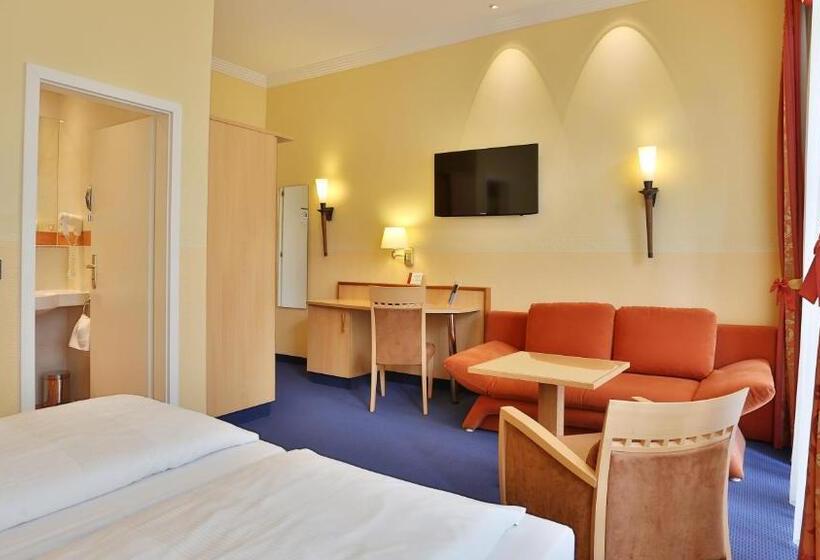 חדר סטנדרט, Mack