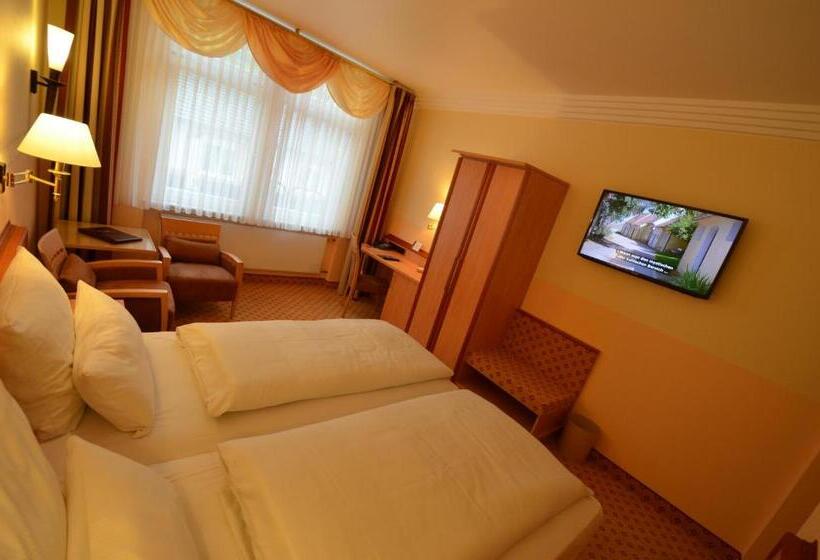 חדר סטנדרט, Mack