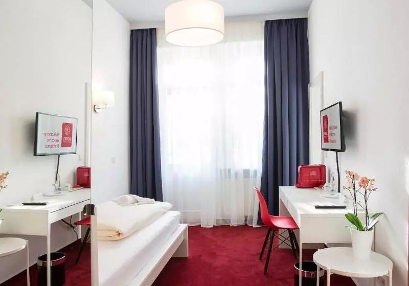 Standard Yhden Hengen Huone, Mille Stelle City