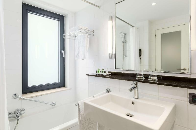 Quarto superior, NH Weinheim