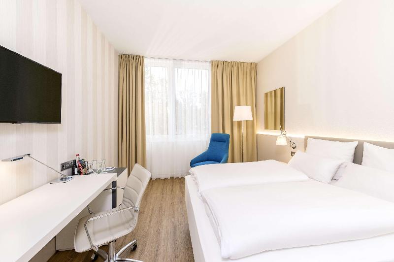 Quarto standard, NH Weinheim