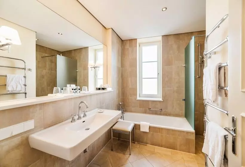 コンフォートルーム, Rheinhotel Schulz