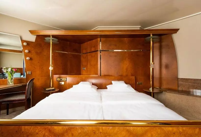 スイート, Royal