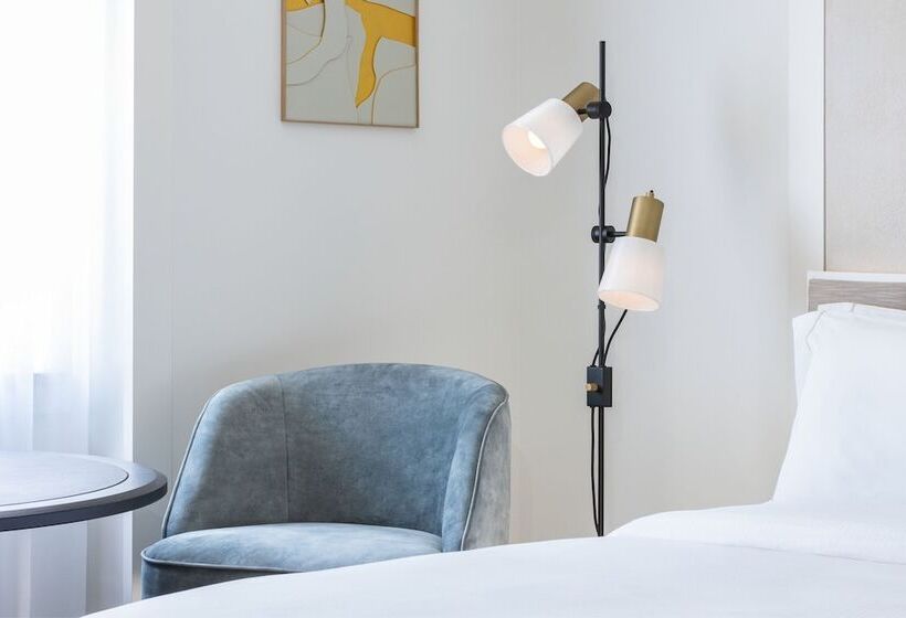 Номер Deluxe, The Westin Grand Frankfurt