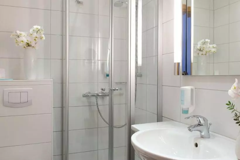 クラシックルーム, Victor S Seehotel Weingärtner Bostalsee