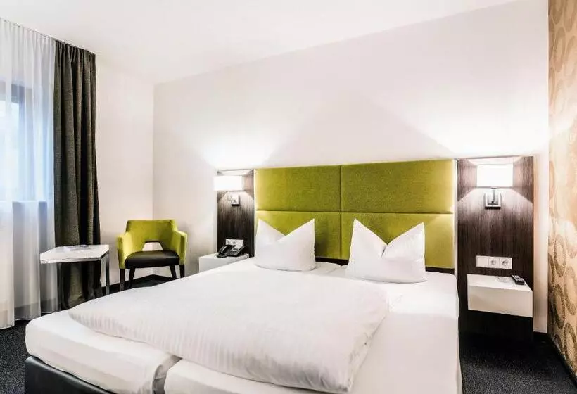 Comfort-huone, Vorfelder
