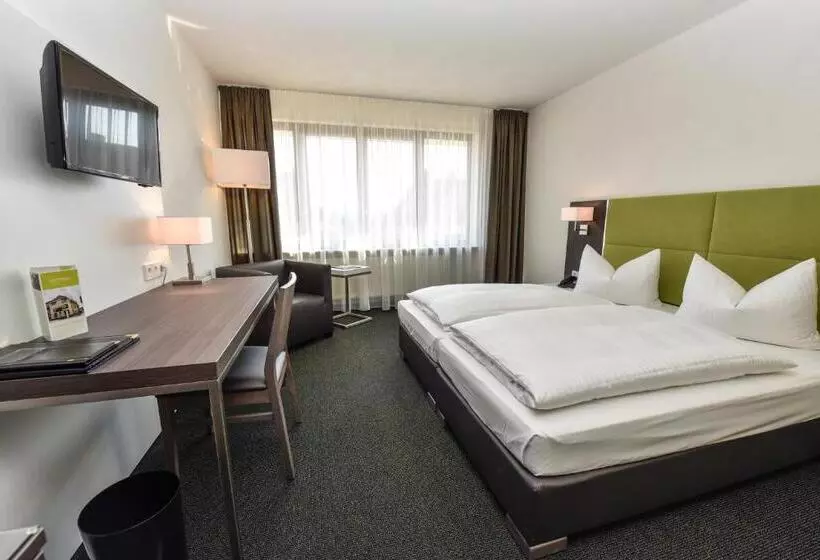 Comfort-huone, Vorfelder
