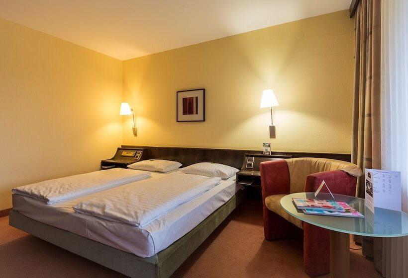 Номер Economy, Parkhotel Frankfurt Rödermark