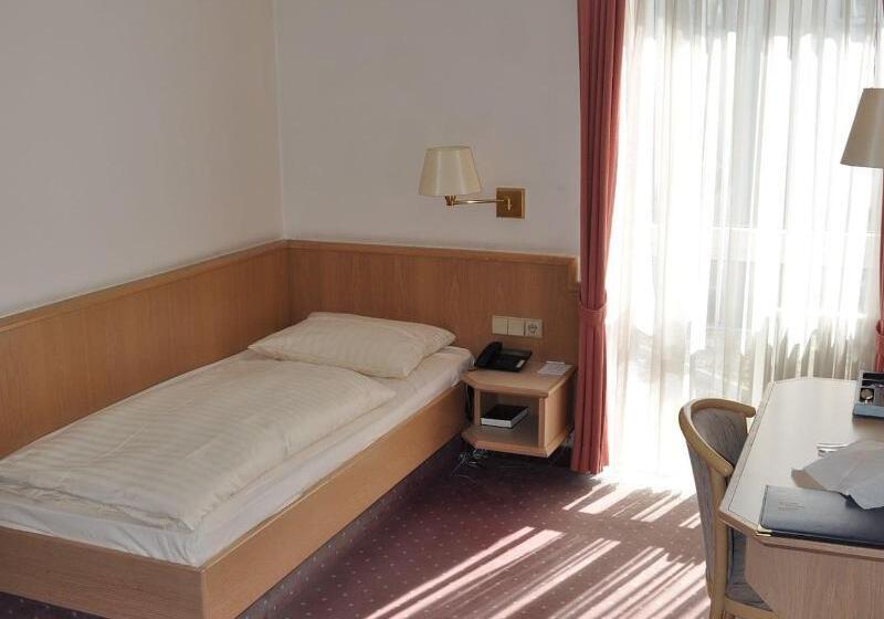 スタンダードシングルルーム, Bayerischer Hof