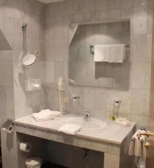 غرفة كومفورت, Burggartenpalais