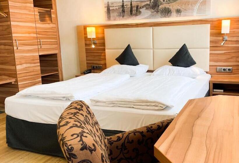 اتاق راحتی, City Hotel Ost Am Kö