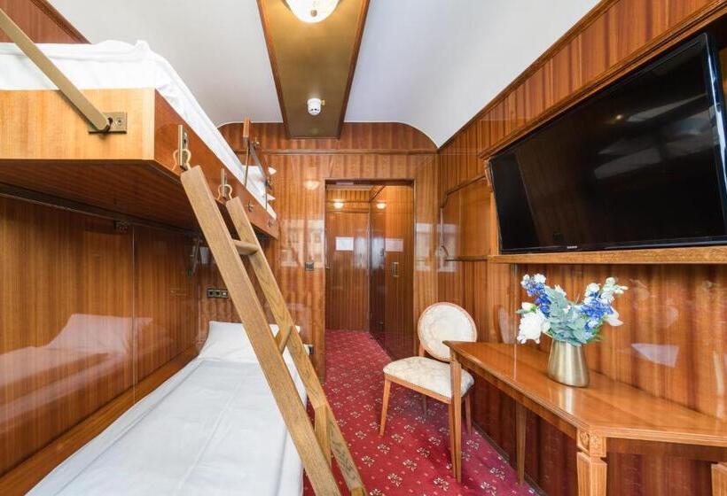 اتاق اکونومی, Du Train