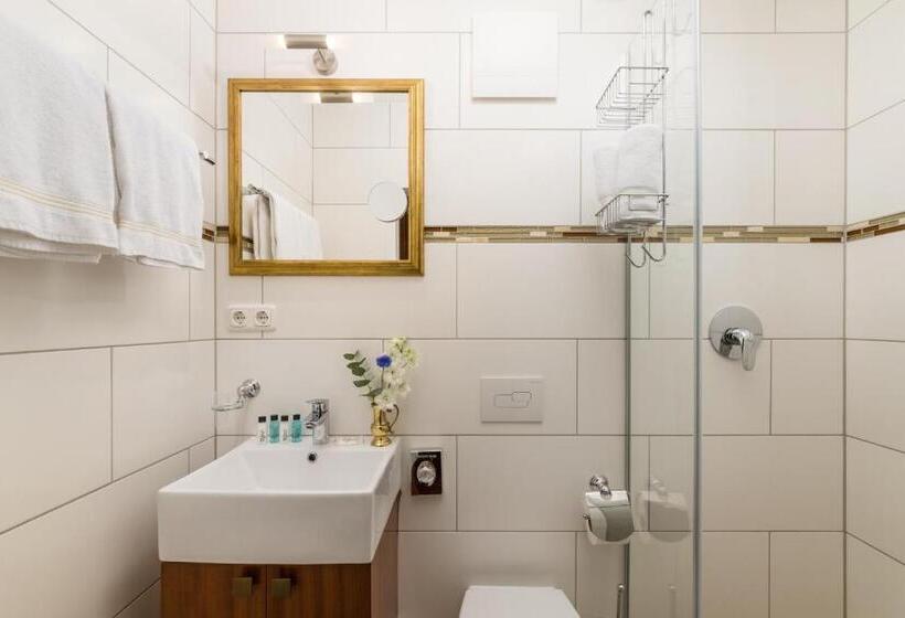 اتاق لوکس یک تخته, Du Train