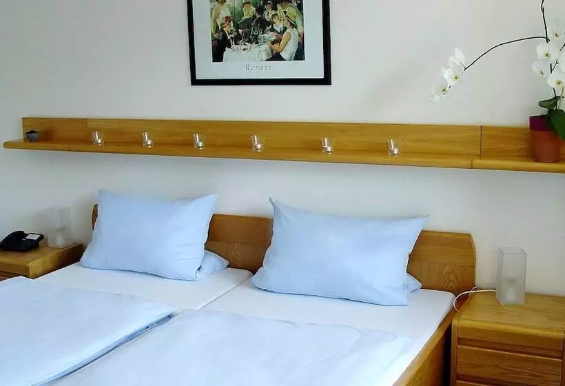 Quarto Basic, Ebnet Garni