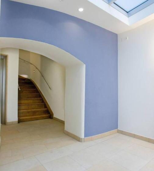 Студия Стандарт, Münchner Hof Und Blauer Turm