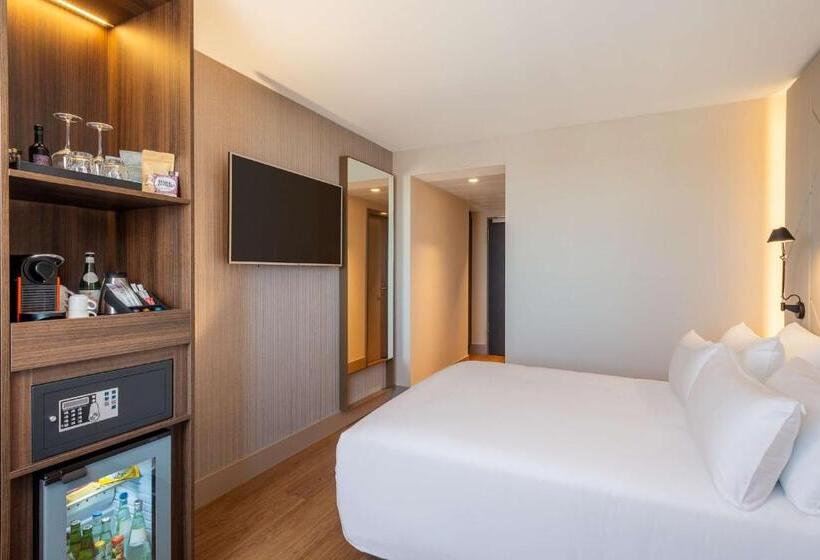 Quarto superior, NH Collection Munchen Bavaria