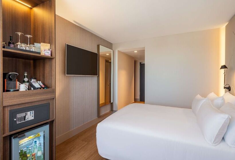 Quarto superior, NH Collection Munchen Bavaria