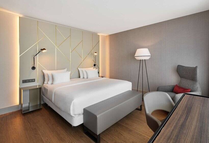 Quarto Premium com Vista, NH Collection Munchen Bavaria