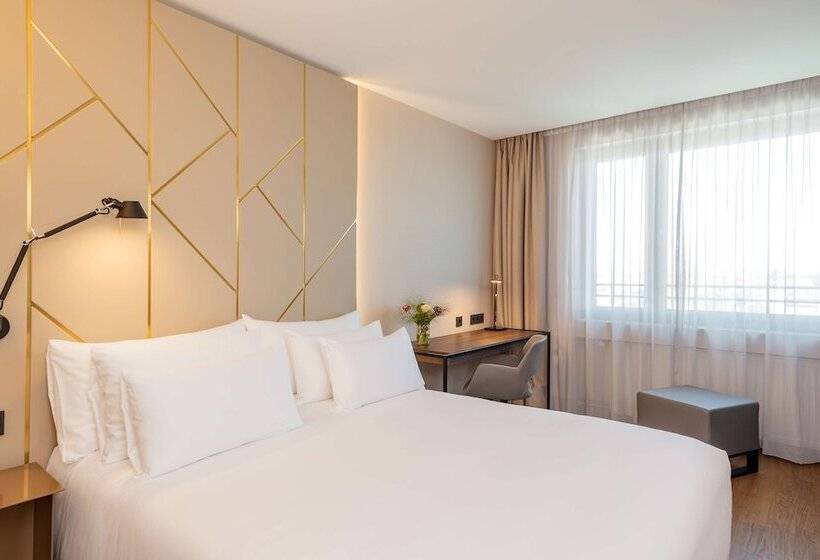 Quarto superior, NH Collection Munchen Bavaria