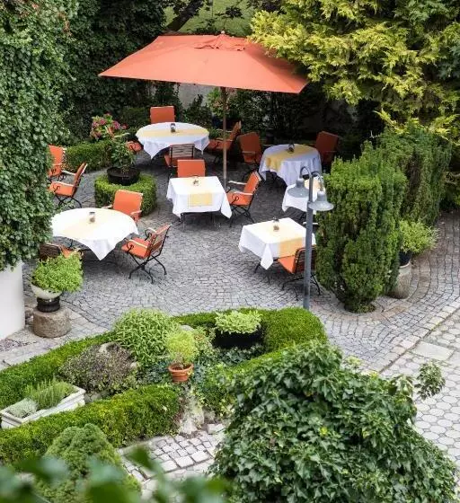 اتاق استاندارد, Simones Hotel Fürstenhof