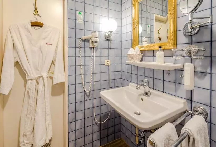 اتاق استاندارد یک نفره, Simones Hotel Fürstenhof