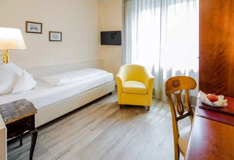 اتاق استاندارد یک نفره, Simones Hotel Fürstenhof