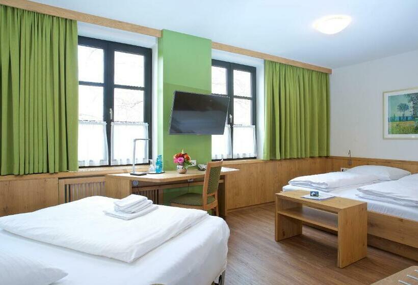 اتاق استاندارد سه نفره, Zur Mühle